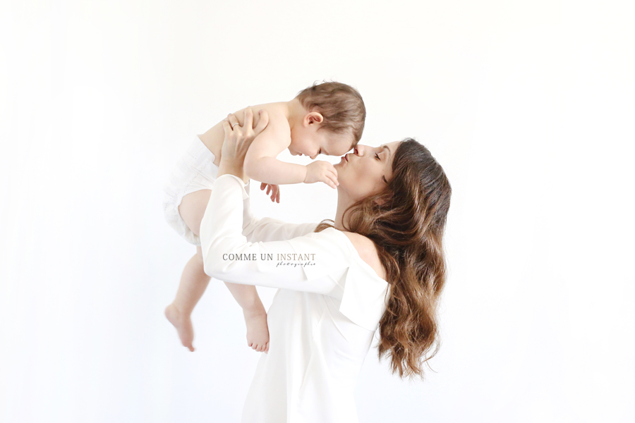 photographe professionnelle famille, bébé studio, photographe à domicile bébé, famille studio, photographie bébés