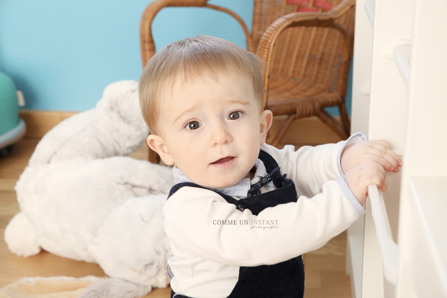 photographie pour bebe, bébé, bébé en train de jouer, photographe a domicile enfant en train de jouer, enfant, bébé studio