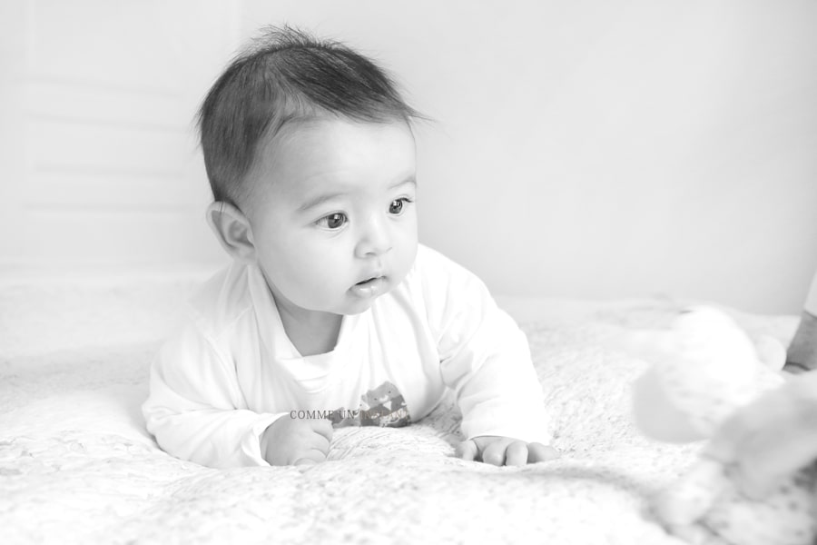Shooting photo bébé à Paris - Emma, 3 mois - Photographe bébé