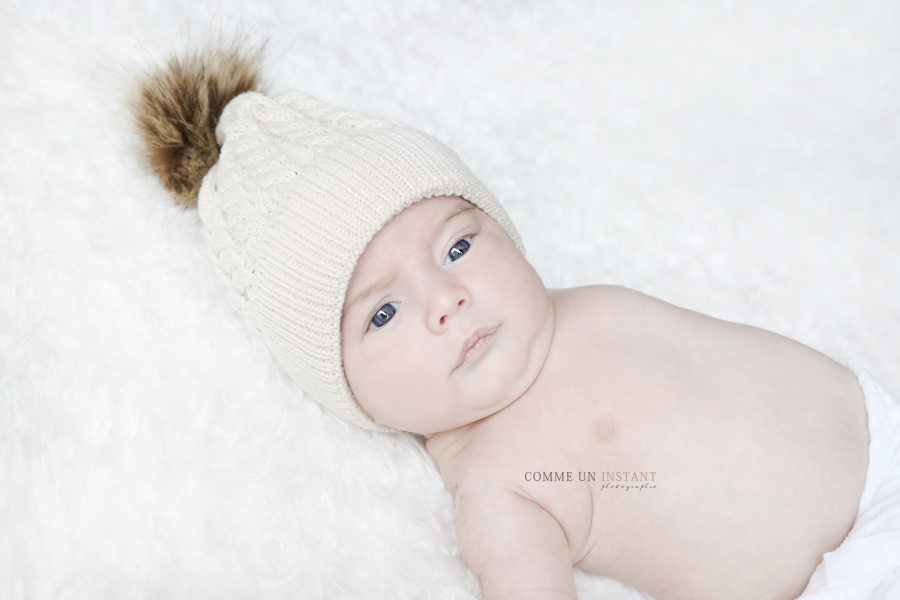 shooting pour bébé, bébé aux yeux bleus, photographe bébé studio, photographie bébé