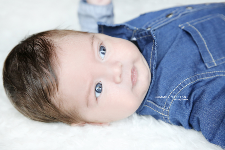 bébé, photographe bébé studio, photographie bebe, bébé aux yeux bleus