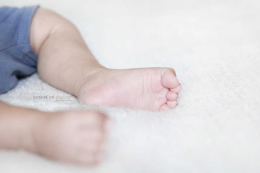 photographe professionnelle petits pieds, petit peton, photographe pro bébé, photographe pro enfant, photographe à domicile de bebes, enfant studio, bébé studio