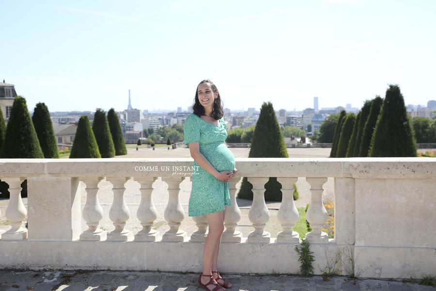 photographe professionnelle pour femmes enceintes en plein coeur de Paris (75000 Paris 75) - famille en extérieur - famille - grossesse en extérieur - photographe professionnelle grossesse - amour - bébé