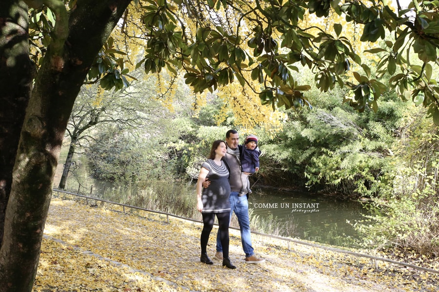 Photos de maternité en couple automne Courbevoie