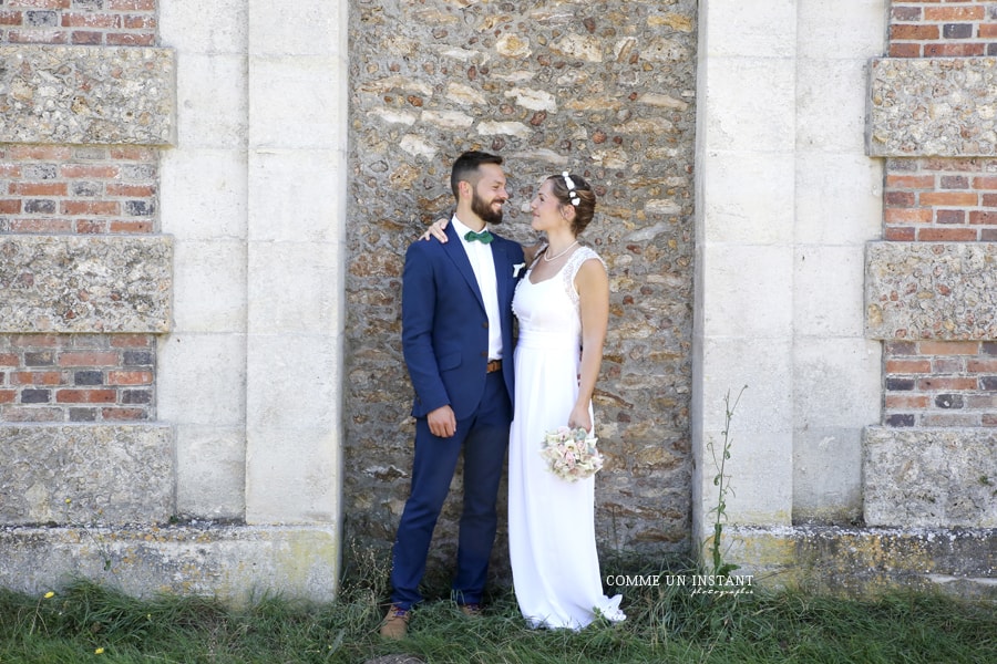 couple, reportage photographe pour préparatifs mariage, reportage photographe robe de mariée, alliances, engagement, photographe save the date, photographe professionnelle amour, mariage