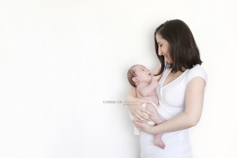 bébé - photographe a domicile nouveau né - photographe famille - photographe professionnelle nouveau né studio - photographe a domicile bébé aux yeux bleus - photographe à domicile de bebe à Saint Germain en Laye (78100 Yvelines 78) et sa région - photographe à domicile bébé studio - photographe à domicile famille studio