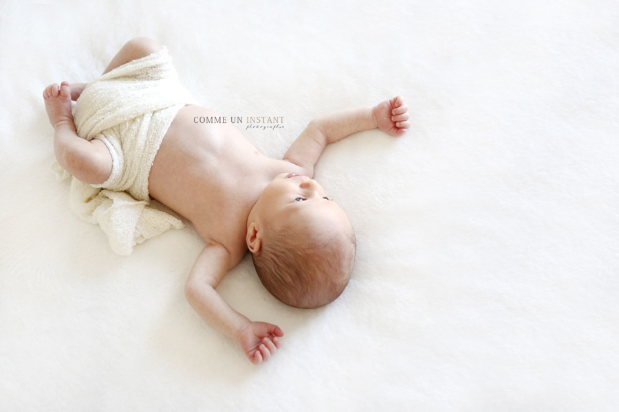 bébé en train de dormir, nouveau né en train de dormir, photographe a domicile de nouveau ne en plein coeur de Rueil Malmaison (92500 Hauts de Seine 92), nouveau né, reportage photographe nouveau né studio, bébé studio, photographe pro bébé