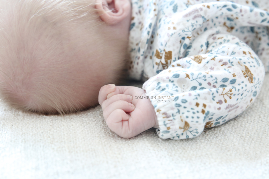 photographie bébé, bébé studio, photographe pro de bebe, reportage photographe nouveau né, photographie nouveau né en train de dormir, bébé en train de dormir, nouveau né studio