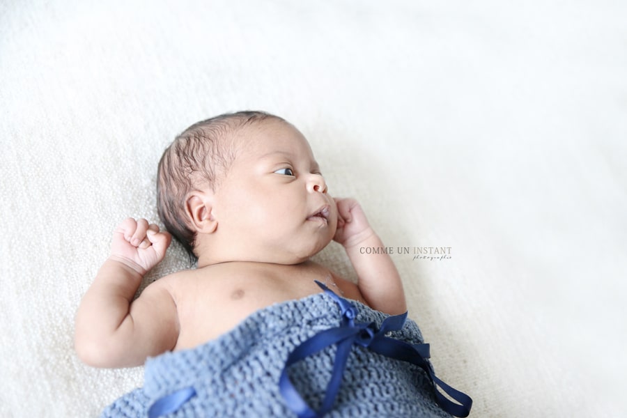photographe pro nouveau né studio - photographe pour bebe - nouveau né - photographe pro bébé studio - reportage photographe bébé - bébé métis