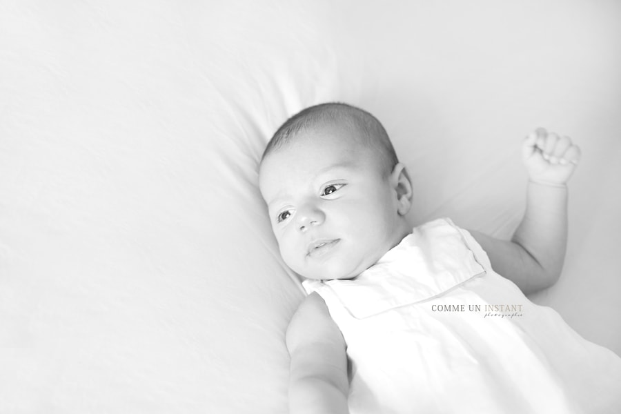 photographe à domicile bébés sur Maisons Alfort (94700 Val de Marne 94), bébé studio, shooting à domicile bébé, photographe bébé métis