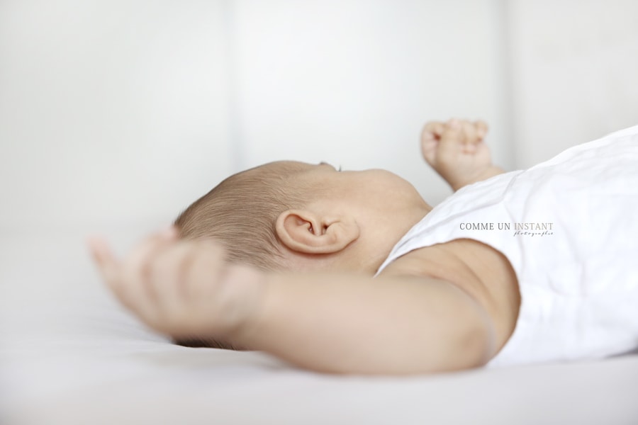 shooting à domicile bébé métis, shooting pour bebes a Herblay (95220 Val d'Oise 95) et sa région, reportage photographe bébé, photographe bébé studio