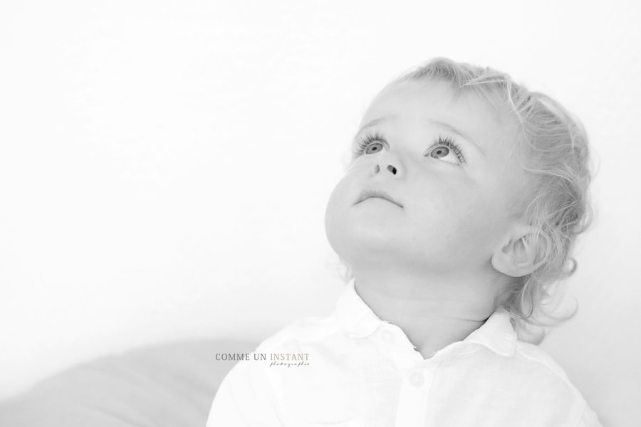 photographe pro noir et blanc, enfant studio, enfant, reportage photographe de enfants a Courbevoie (92400 Hauts de Seine 92)