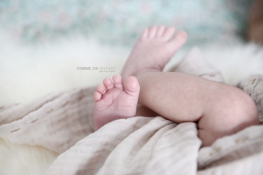 photographe a domicile petits pieds, petit peton, photographe pro de bebe a Alfortville (94140 Val de Marne 94)