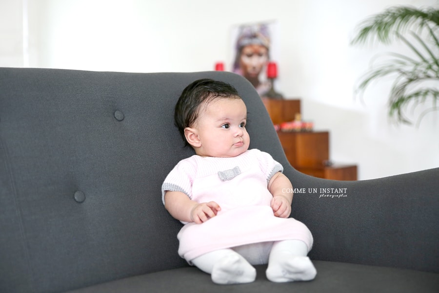 bébé, bébé métis, photographe a domicile bebes à Paris 75 proche des Champs de Mars