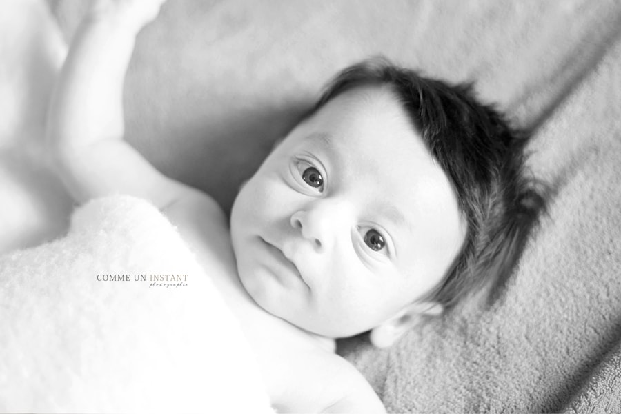 photographe professionnelle bebes - shooting noir et blanc