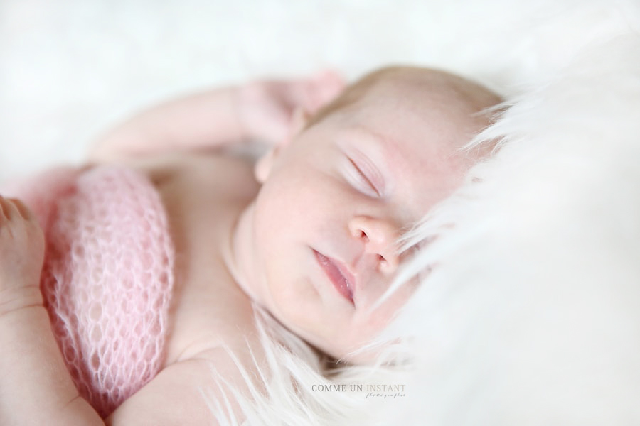 photographe à domicile bébé studio, bébé en train de dormir, bébé, photographe pro nouveaux nes