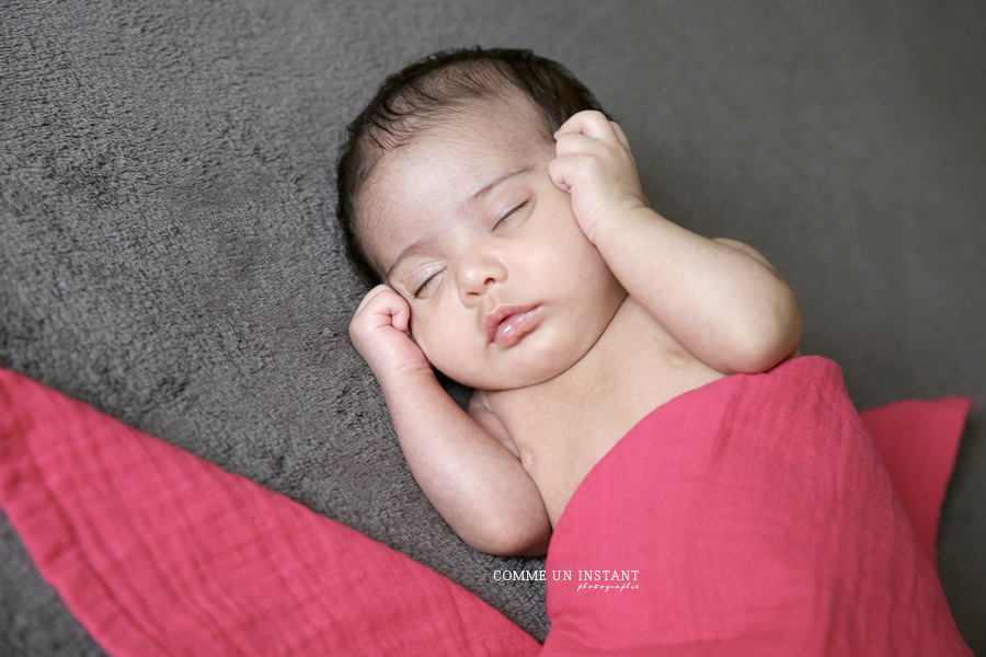 bébé en train de dormir, photographie de bébé, nouveau né en train de dormir