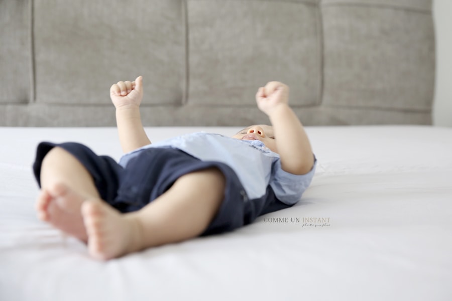 petits pieds, petit peton - bébé - reportage photographe de bébé