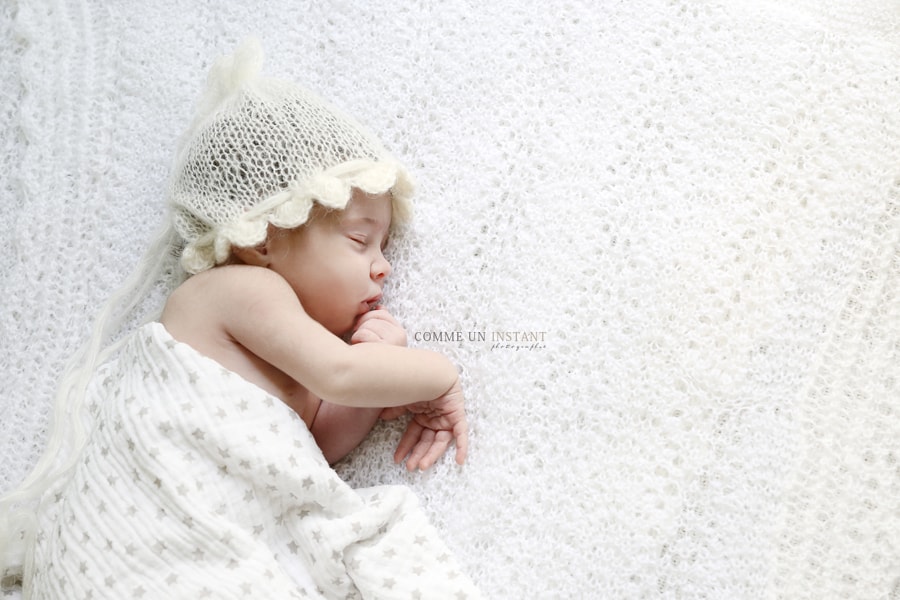 bébé - reportage photographe nouveau né studio - bébé en train de dormir - nouveau né - nouveau né en train de dormir - photographe a domicile de bebes à Alfortville (94140 Val de Marne 94) - amour
